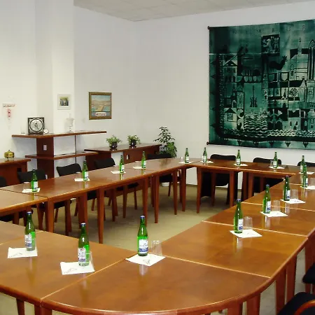 Otel Sportovni Centrum Nymburk