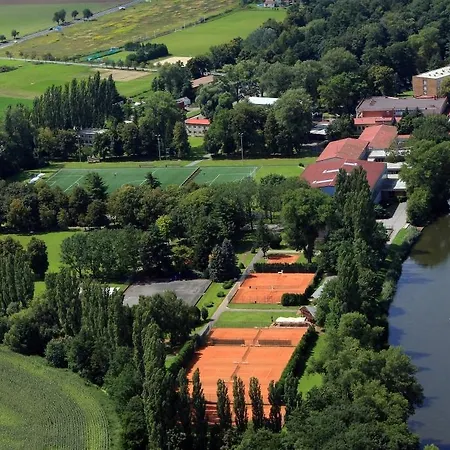 Sportovni Centrum 3* Нимбурк